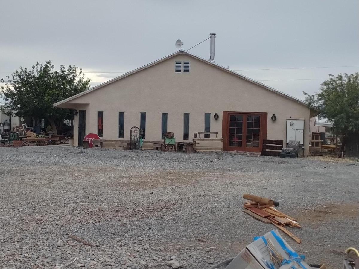 Black Star Ranch Vineyard Pahrump Bagian luar foto